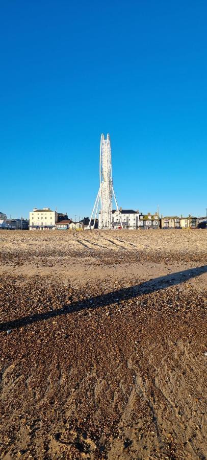Twin Palms Guesthouse Great Yarmouth Extérieur photo