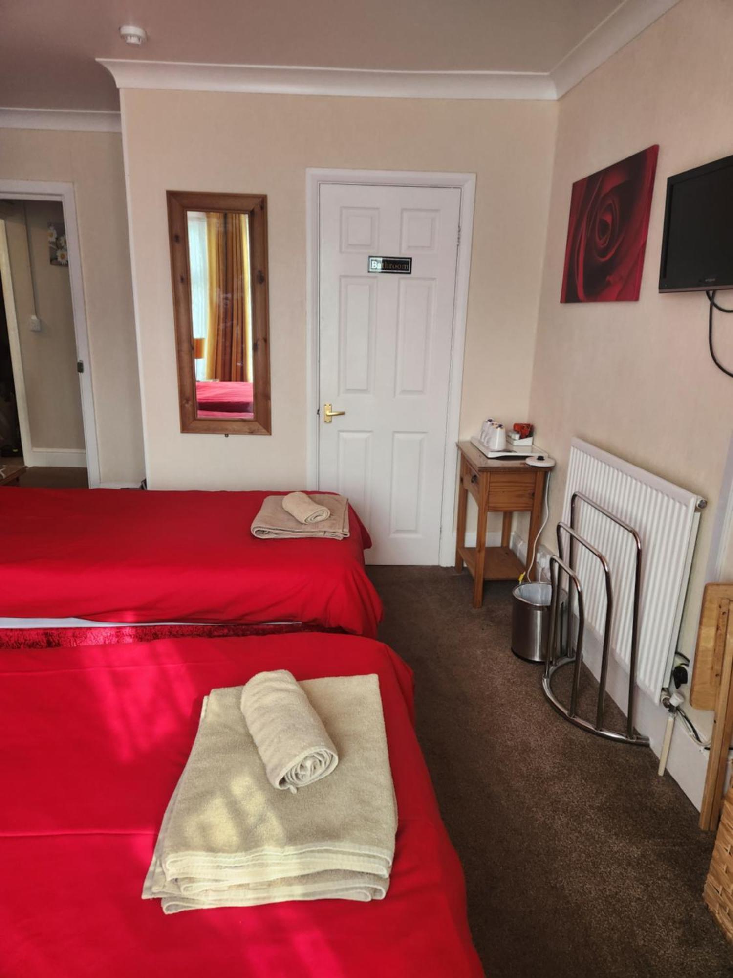 Twin Palms Guesthouse Great Yarmouth Extérieur photo