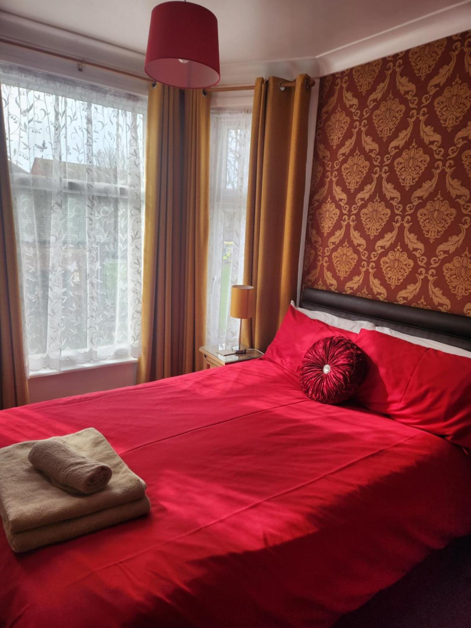 Twin Palms Guesthouse Great Yarmouth Extérieur photo