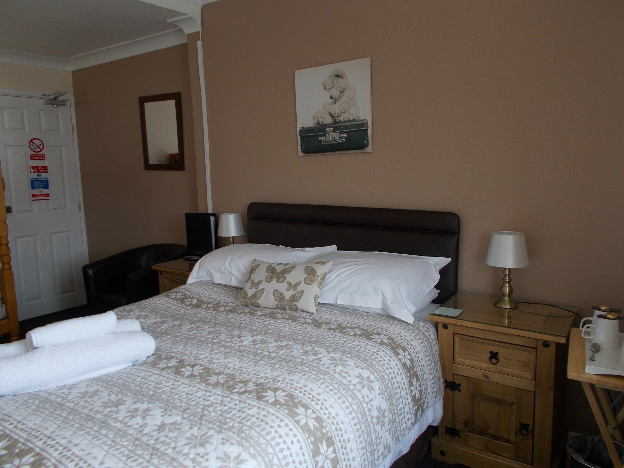 Twin Palms Guesthouse Great Yarmouth Extérieur photo